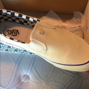 Men’s vans vault “inside out” size 12 (RARE)